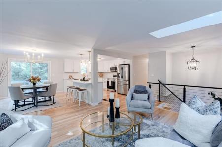 20 Indian Trail, Charlestown, Rhode Island 02813, États-Unis