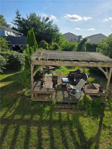 230 Washington Street 3, Central Falls, 罗得岛 02863, 美国