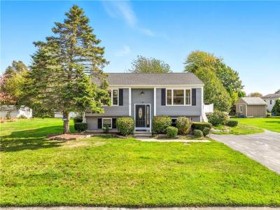 19 Cows Path, Middletown, RI 02842, USA