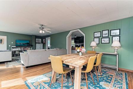 272 Spring Street, Hopkinton, Rhode Island 02873, États-Unis