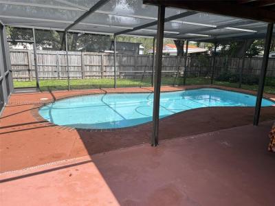 61 Truxton Dr, Miami Springs, Florida 33166, USA