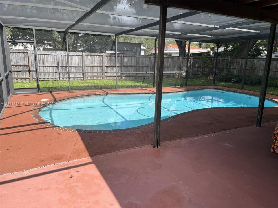 61 Truxton Dr, Miami Springs, フロリダ 33166, アメリカ合衆国