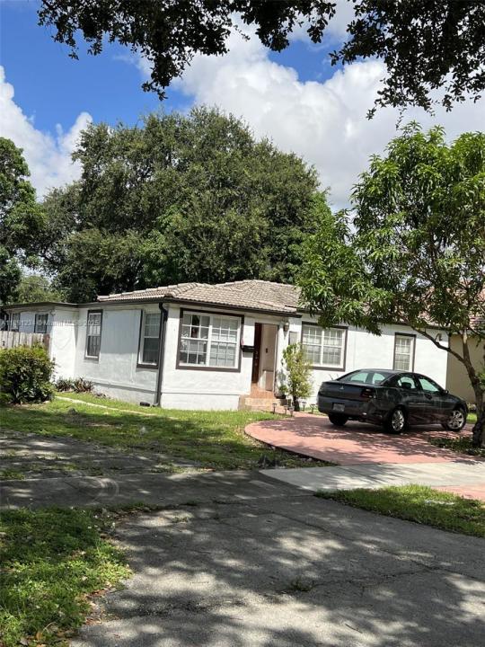 61 Truxton Dr, Miami Springs, フロリダ 33166, アメリカ合衆国
