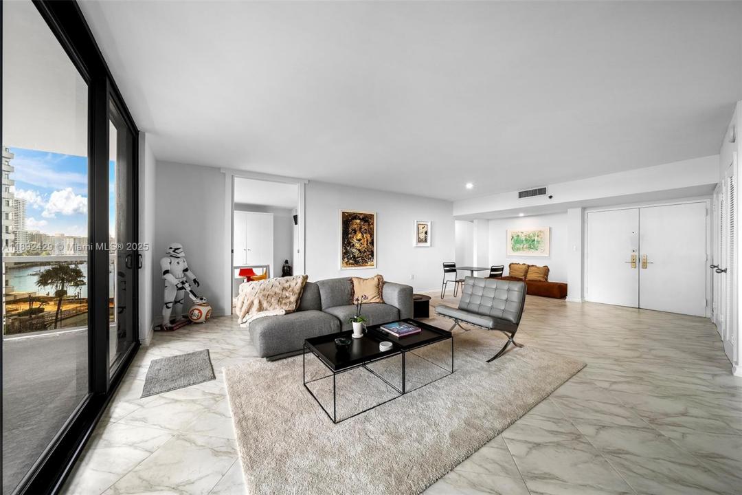 9 Island Ave 710, Miami Beach, Флорида 33139, Соединенные Штаты