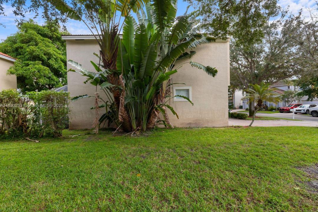 7557 NW 18th Dr, Pembroke Pines, Florida 33024, Estados Unidos