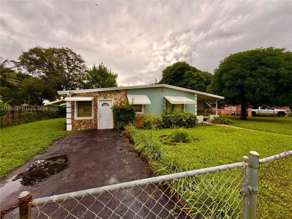 3411 NW 5th Ct, Lauderhill, Florida 33311