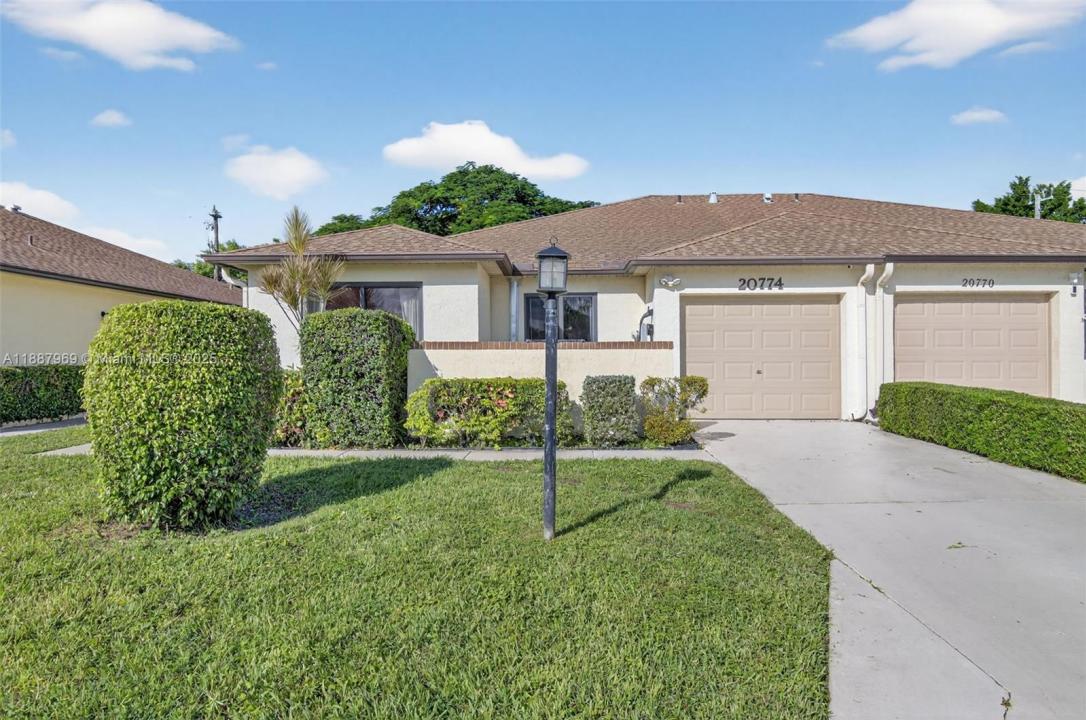 20774 Concord Green Dr W, Boca Raton, Florida 33433