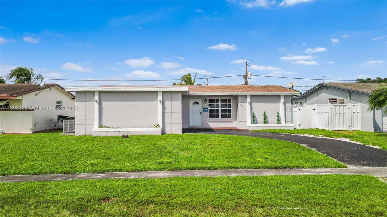 8531 NW 25th St, Sunrise, Florida 33322, Stati Uniti