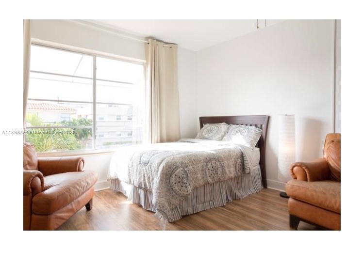 7333 Byron Ave 7335, Miami Beach, Floride 33141, États-Unis