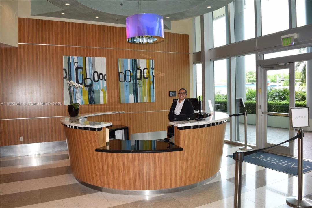 175 SW 7th St 1806/1807, Miami, Flórida 33130, Estados Unidos