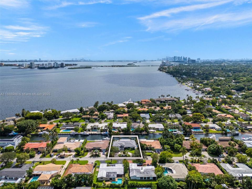 1370 NE 103rd St, Miami Shores, 佛罗里达州 33138, 美国