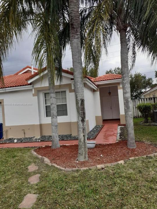 32 Gables Blvd, Weston, 佛罗里达州 33326, 美国