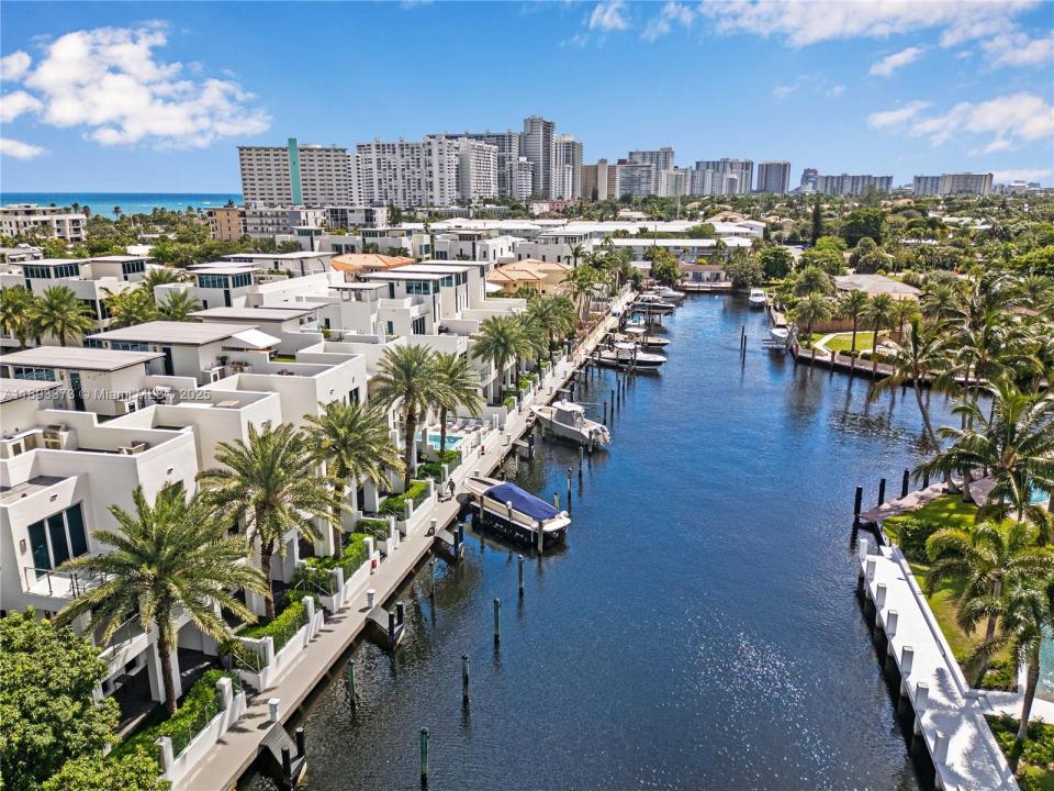 259 Shore Ct, Lauderdale By The Sea, Florida 33308