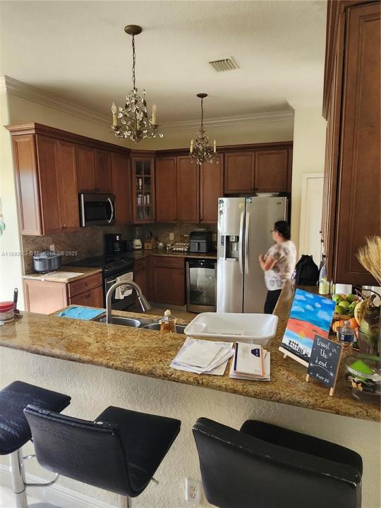 18031 NW 87th Ct, Hialeah, 佛羅里達州 33018, 美國