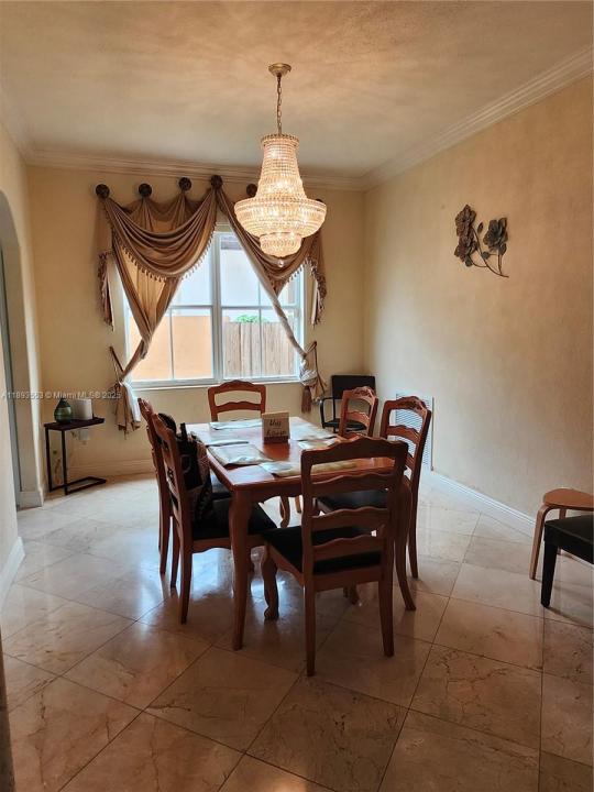 18031 NW 87th Ct, Hialeah, 佛羅里達州 33018, 美國