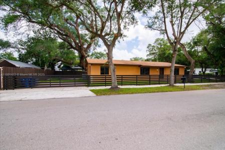 17001 NW 28th Ave, Miami Gardens, 플로리다 33056, 미국