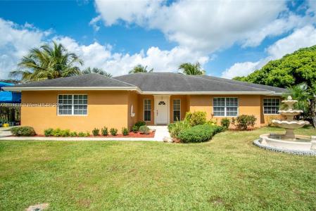 18405 SW 216th St, Miami, Florida 33170, USA