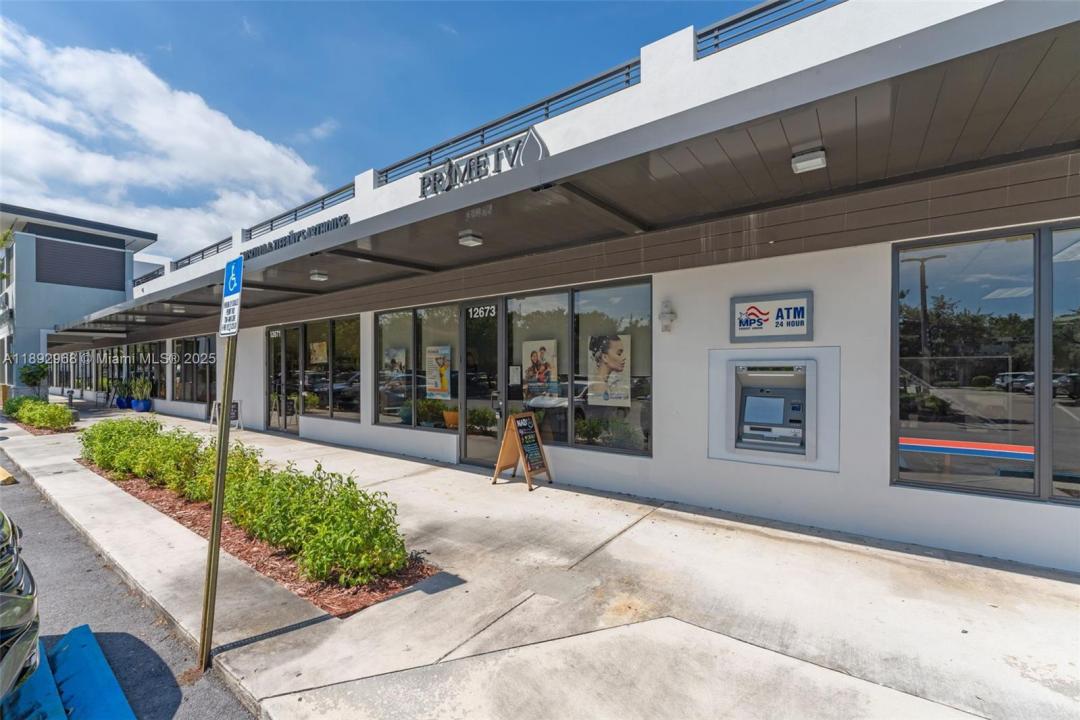 12673 S Dixie Hwy, Pinecrest, Floryda 33156, USA