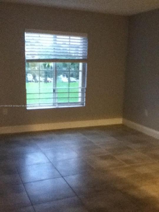 4920 NW 79th Ave 307, Doral, Flórida 33166, Estados Unidos