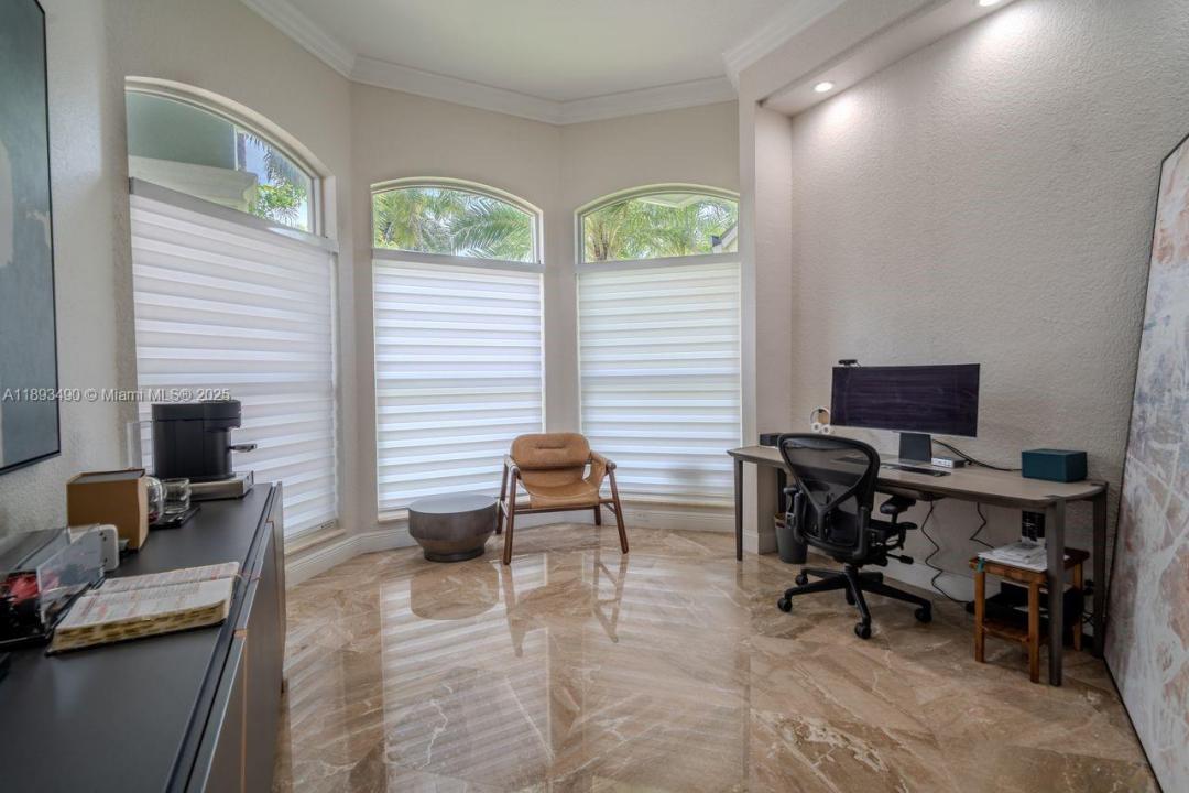 2493 Poinciana Dr, Weston, فلوريدا 33327, الولايات المتحدة