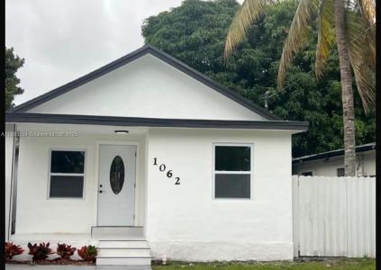 1062 NW 25th St, Miami, Florida 33127, USA