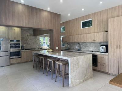 1333 Monroe St, Hollywood, Florida 33019, USA