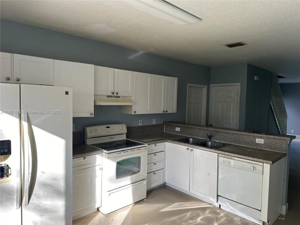 7653 Tamarac Island Cir, Tamarac, Flórida 33321, Estados Unidos