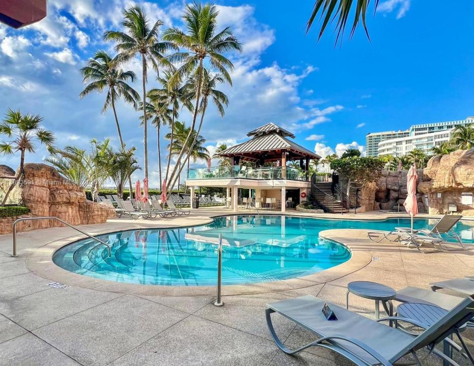 5225 Collins Ave 517, Miami Beach, Florida 33140