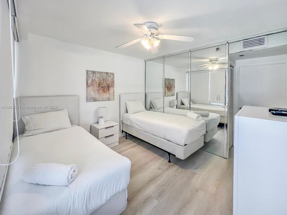 5225 Collins Ave 517, Miami Beach, Florida 33140