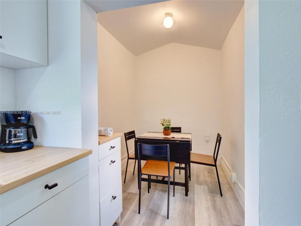 1845 NW 55th St, Miami, Florida 33142