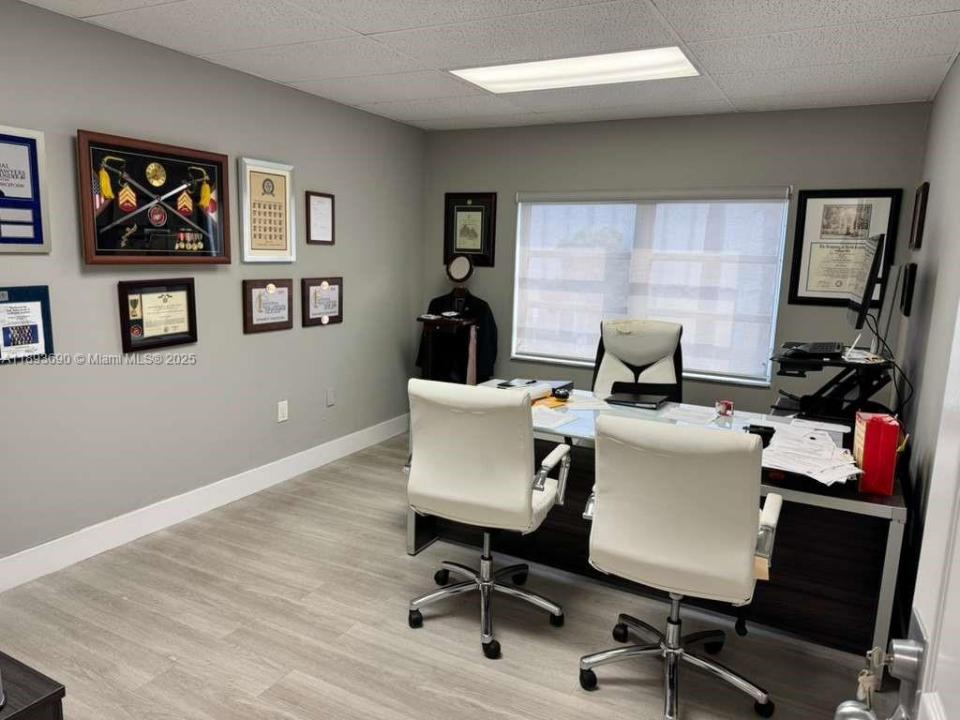 5245 NW 36th St 230, Miami Springs, Floryda 33166, USA