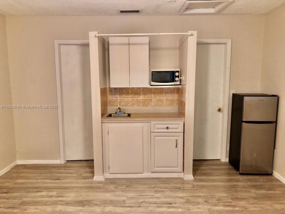4610 SW 43rd Ter, Dania Beach, Florida 33314, Estados Unidos