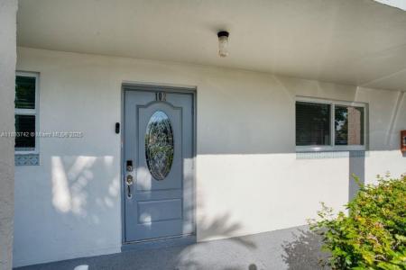 8300 Sunrise Lakes Blvd 102, Sunrise, Florida 33322, USA