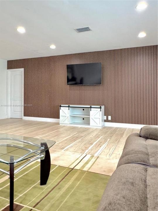 120 NE 9th Ave 120A, Deerfield Beach, Florida 33441, Estados Unidos