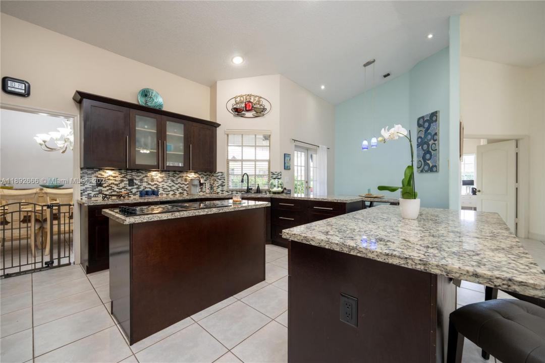 2275 SW 143rd Ct, Miami, פלורידה 33175, ארצות הברית של אמריקה