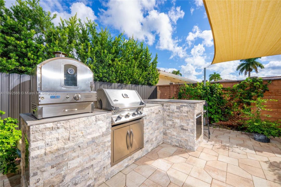 2275 SW 143rd Ct, Miami, פלורידה 33175, ארצות הברית של אמריקה