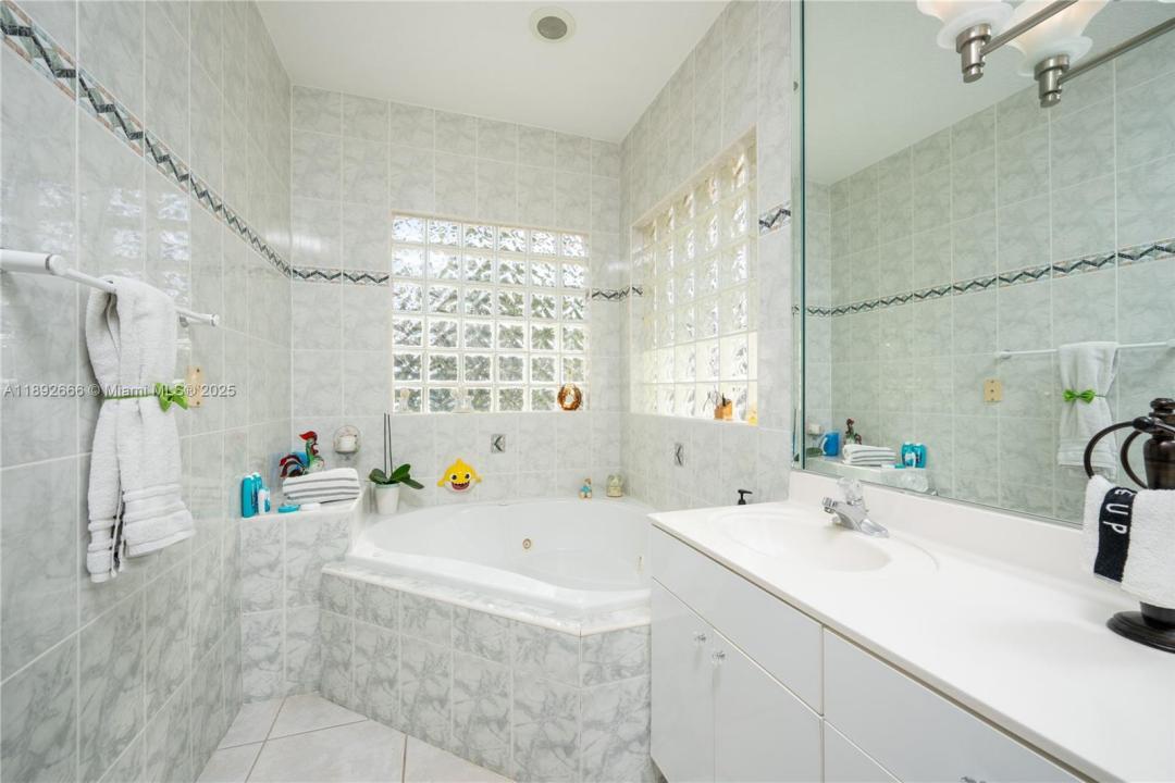 2275 SW 143rd Ct, Miami, פלורידה 33175, ארצות הברית של אמריקה