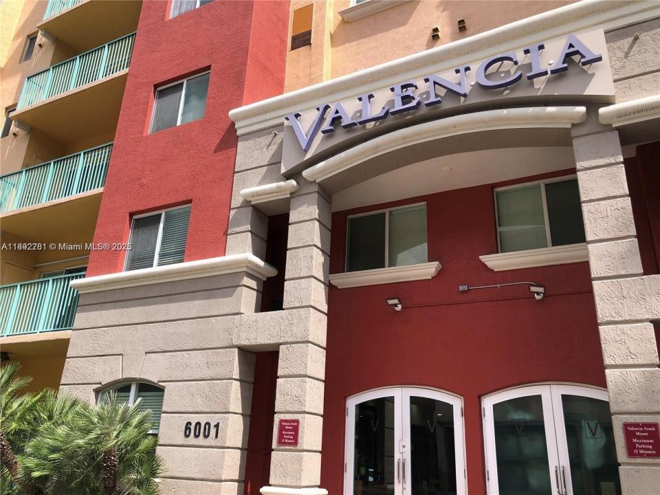 6001 SW 70th St 528, South Miami, Florida 33143, Amerika Birleşik Devletleri
