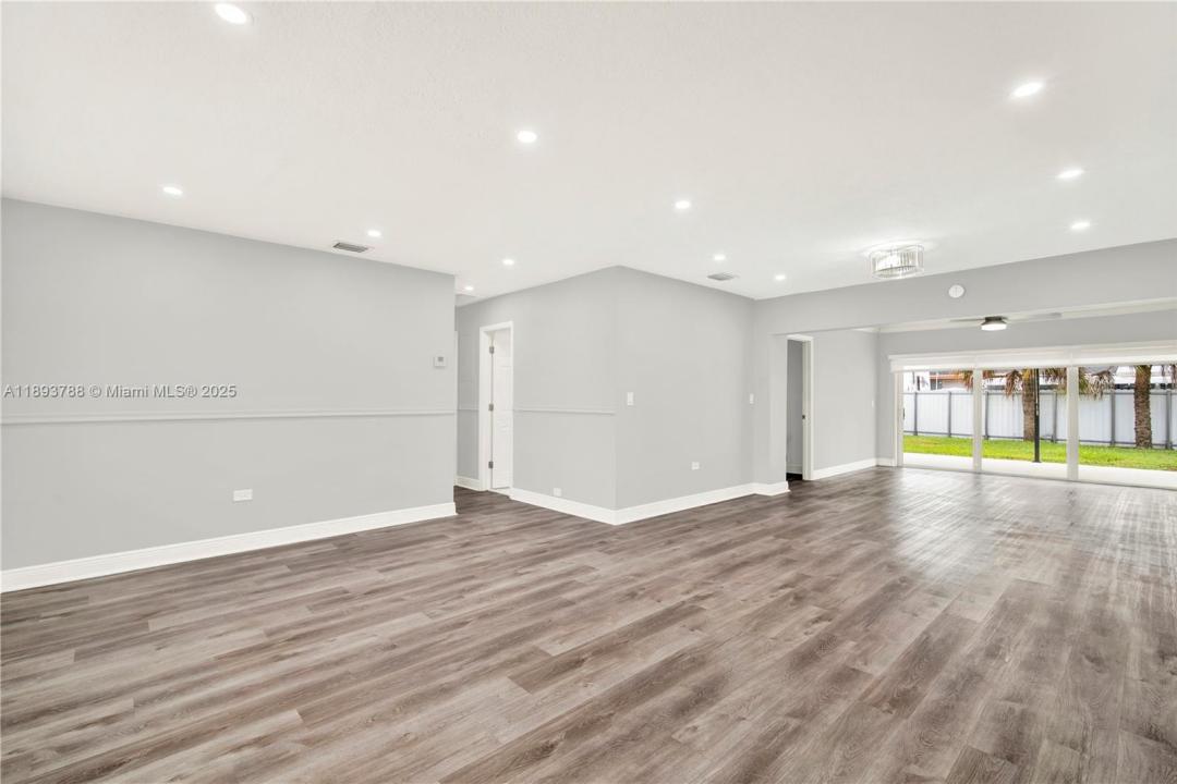 7932 Meridian St, Miramar, Florida 33023, Estados Unidos