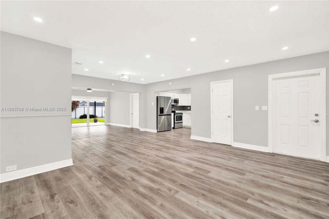 7932 Meridian St, Miramar, Florida 33023, Estados Unidos