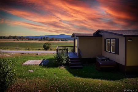 65 Tims Road, Ancram, New York 12502