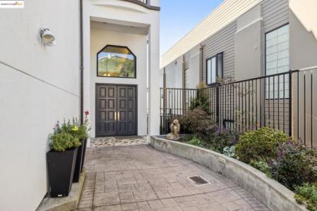 Hiller Dr, Oakland, Kaliforniya 94618, Amerika Birleşik Devletleri