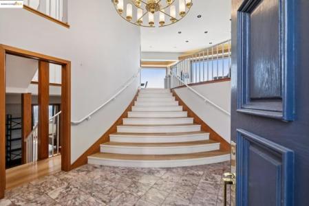 Hiller Dr, Oakland, Kaliforniya 94618, Amerika Birleşik Devletleri