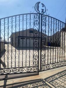 Skylark Dr, San Bernardino, Калифорния 92405, Соединенные Штаты