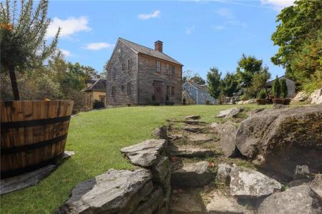 16 Tanyard Lane, Glocester, RI 02814, USA