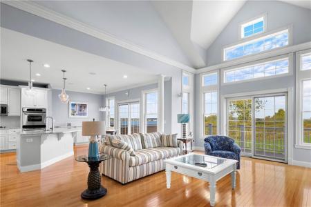 87 Waters Edge, Tiverton, Rhode Island 02878, Estados Unidos
