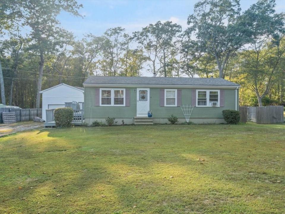 63 Charles Avenue, Charlestown, Rhode Island 02813