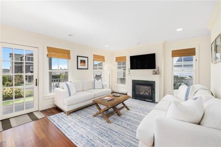 44 Tuckerman Avenue, Middletown, Rhode Island 02842, Estados Unidos