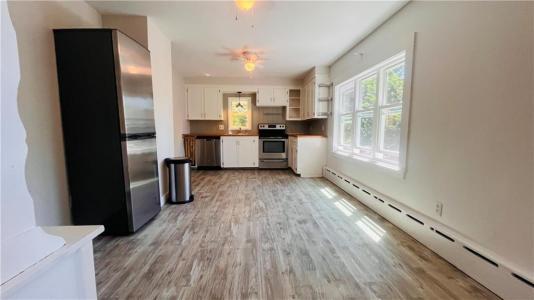 61 Almy Street 2, Newport, RI 02840, USA