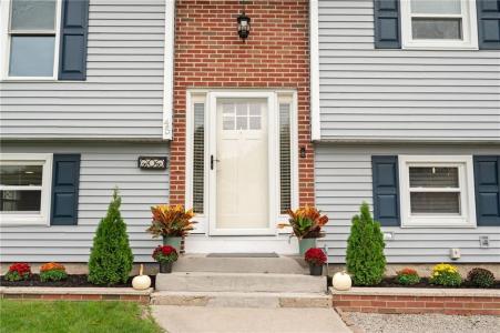 45 Judy Terrace, West Warwick, Rhode Island 02893, Estados Unidos